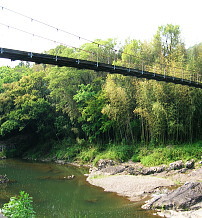 広田のつり橋